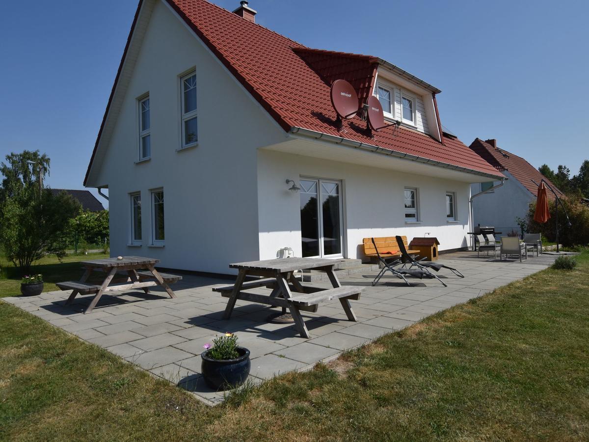 Spacious Holiday Home In Hornstorf With Trampoline 外观 照片